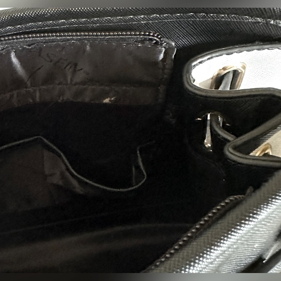 Dasein VL Black & White Striped Top Handle Tote Shoulder Bag - Picture 15 of 15